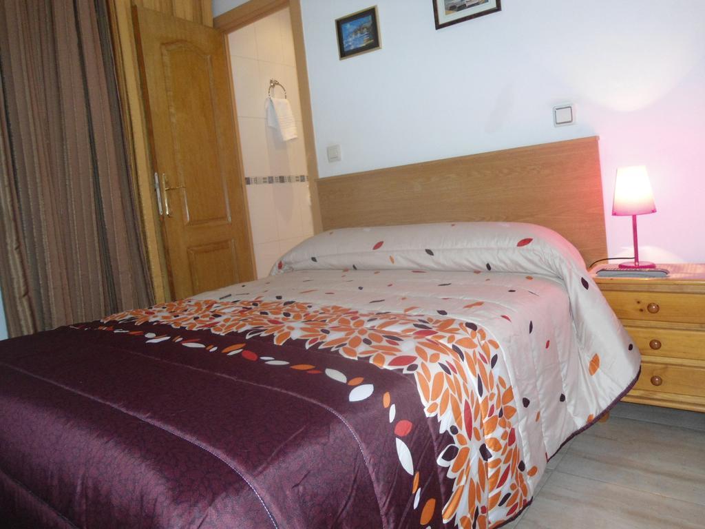 Hostal Florida Madrid Buitenkant foto