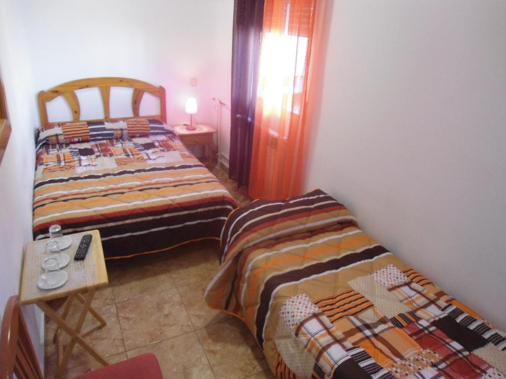 Hostal Florida Madrid Buitenkant foto