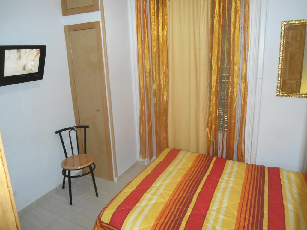 Hostal Florida Madrid Buitenkant foto