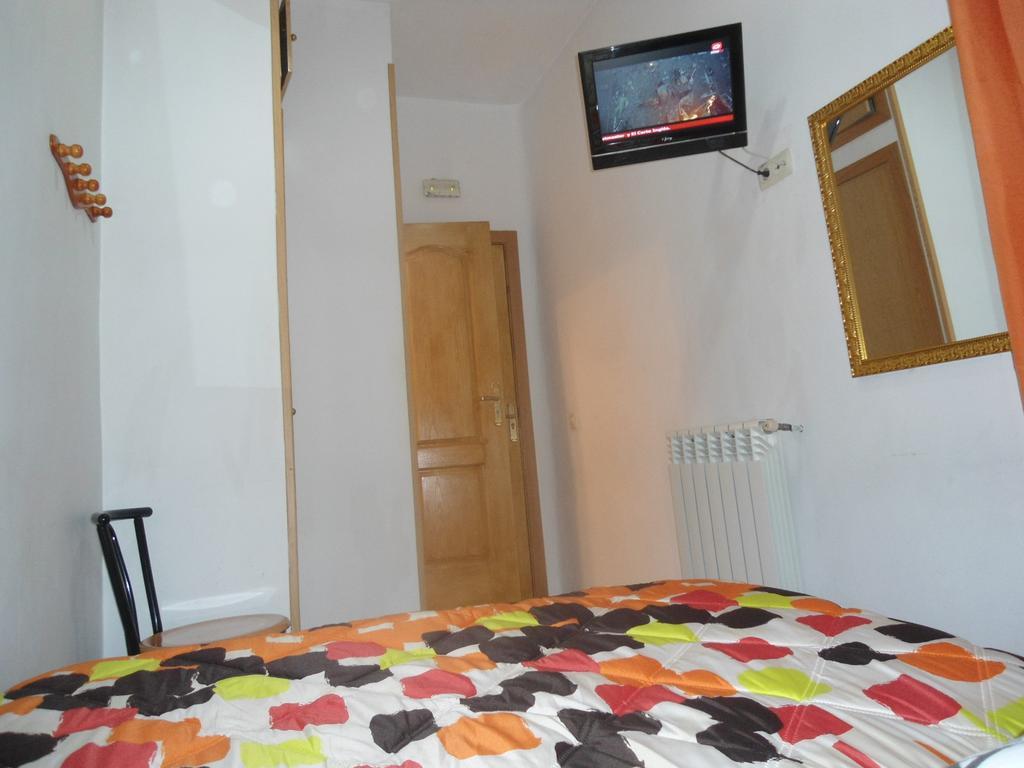 Hostal Florida Madrid Buitenkant foto