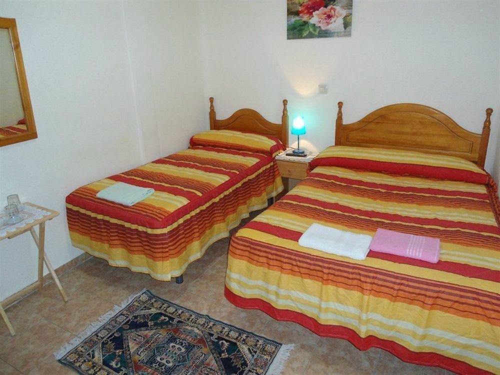 Hostal Florida Madrid Buitenkant foto