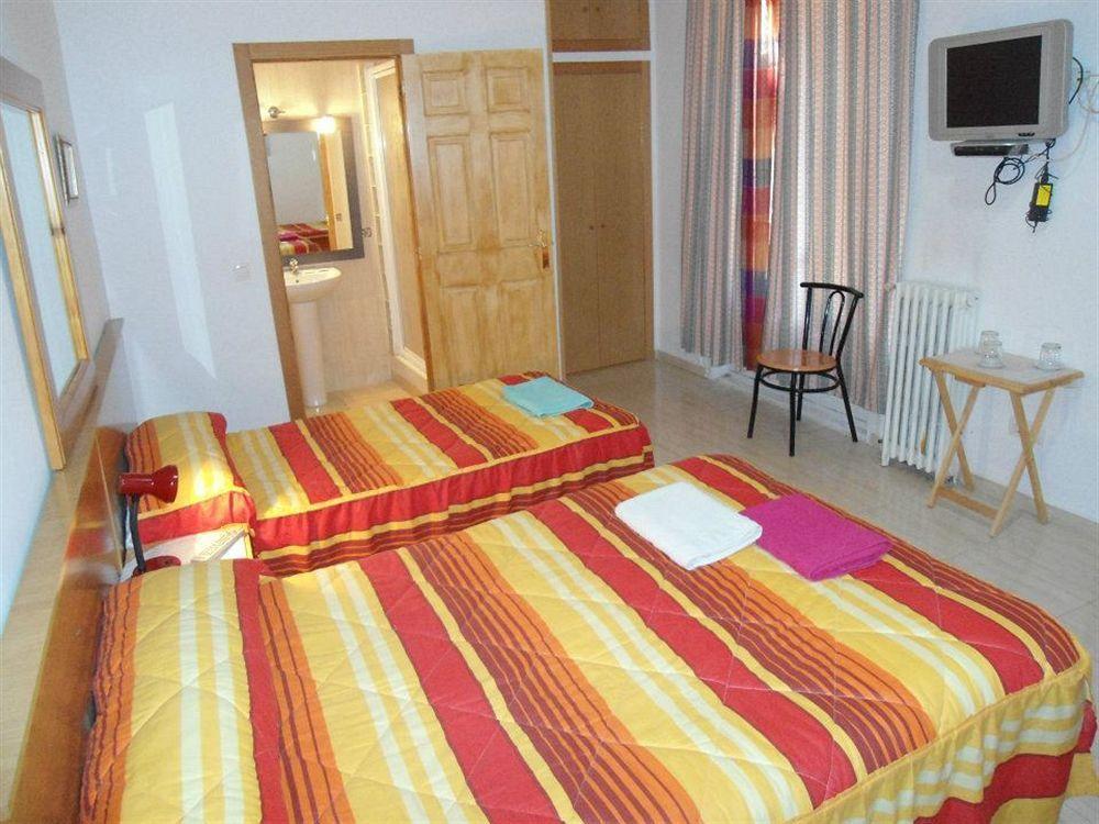 Hostal Florida Madrid Buitenkant foto