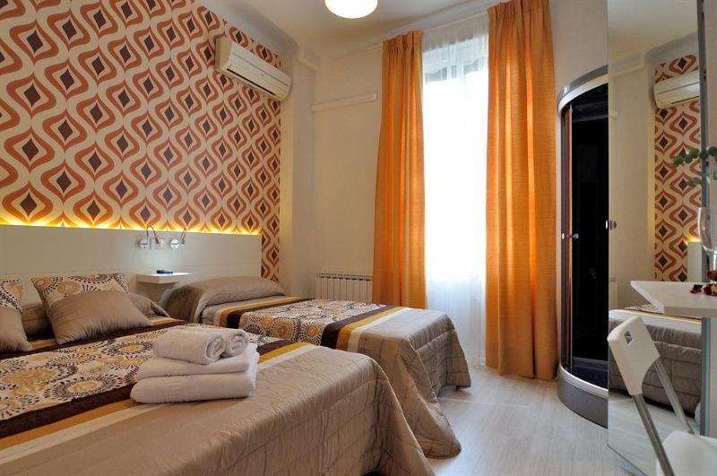 Hostal Florida Madrid Buitenkant foto