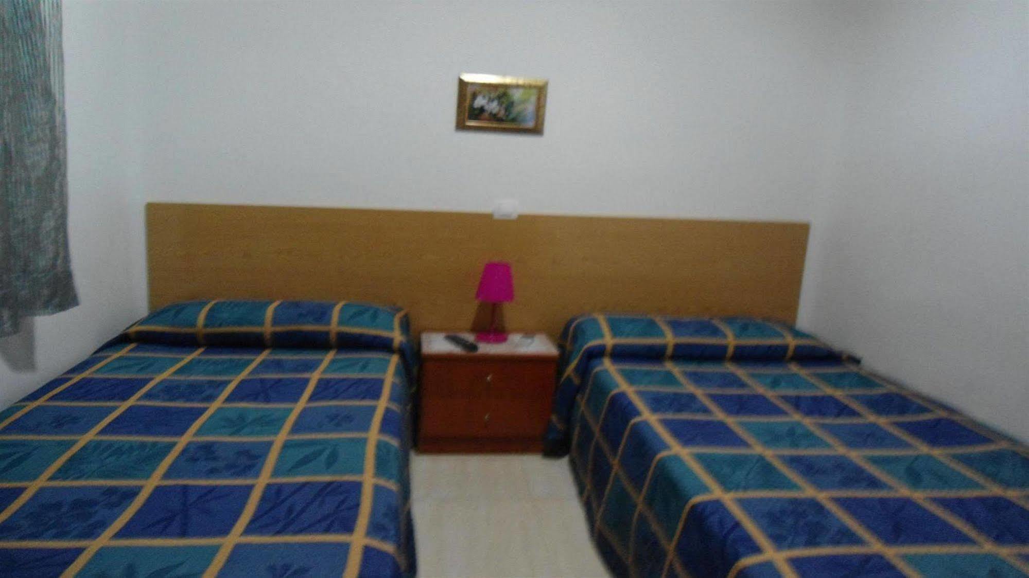 Hostal Florida Madrid Buitenkant foto