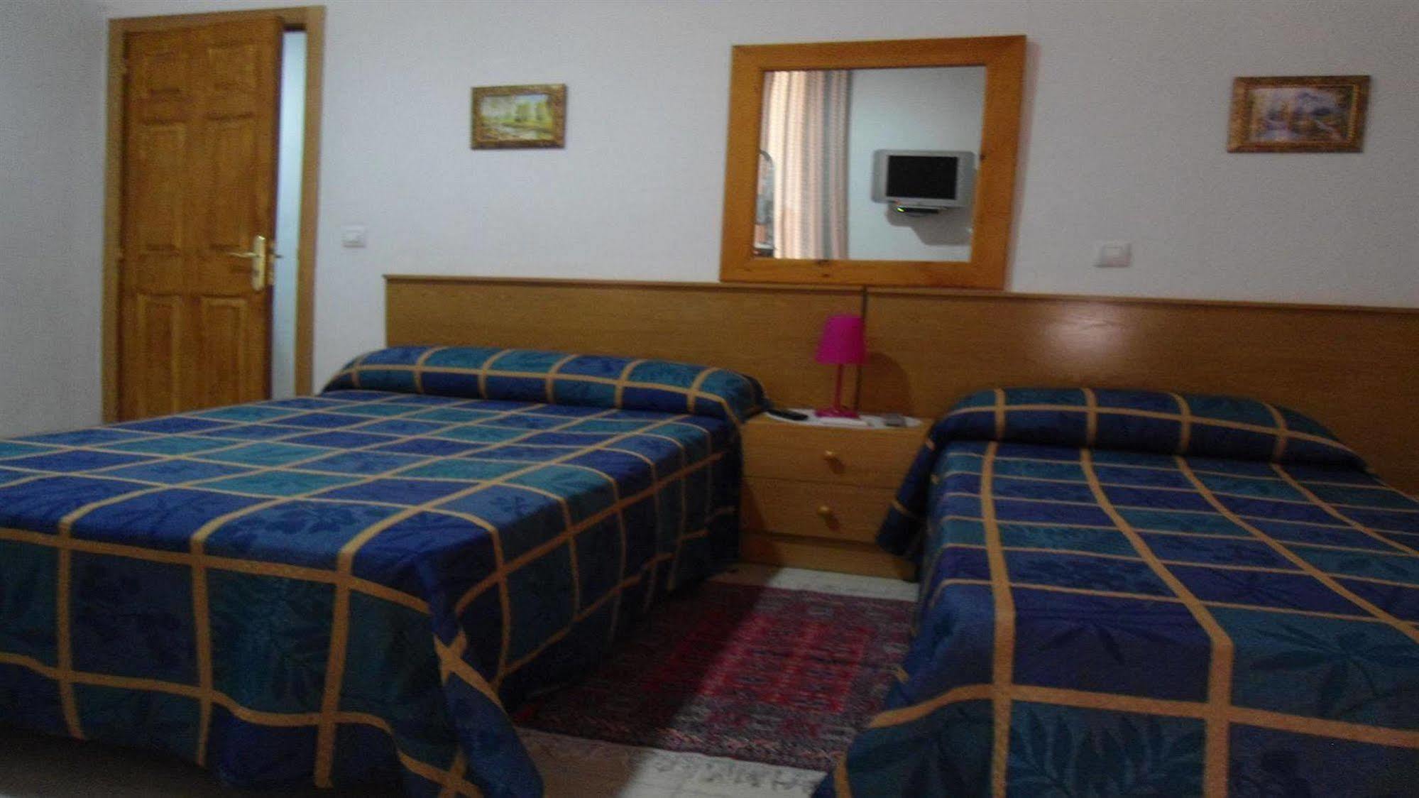 Hostal Florida Madrid Buitenkant foto